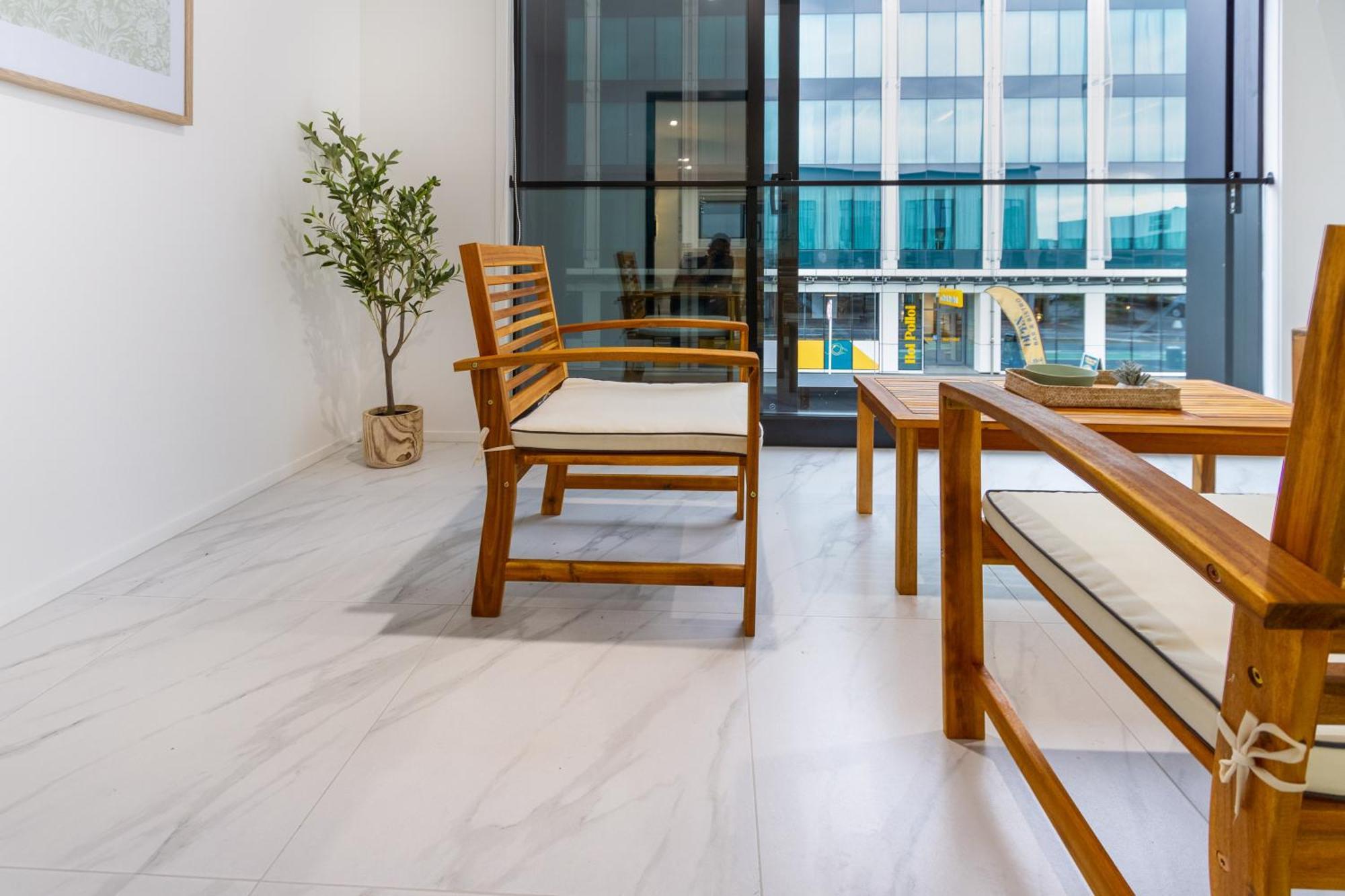 Urban Retreat: 2-Br Gem In Central Christchurch Apartment Exterior foto